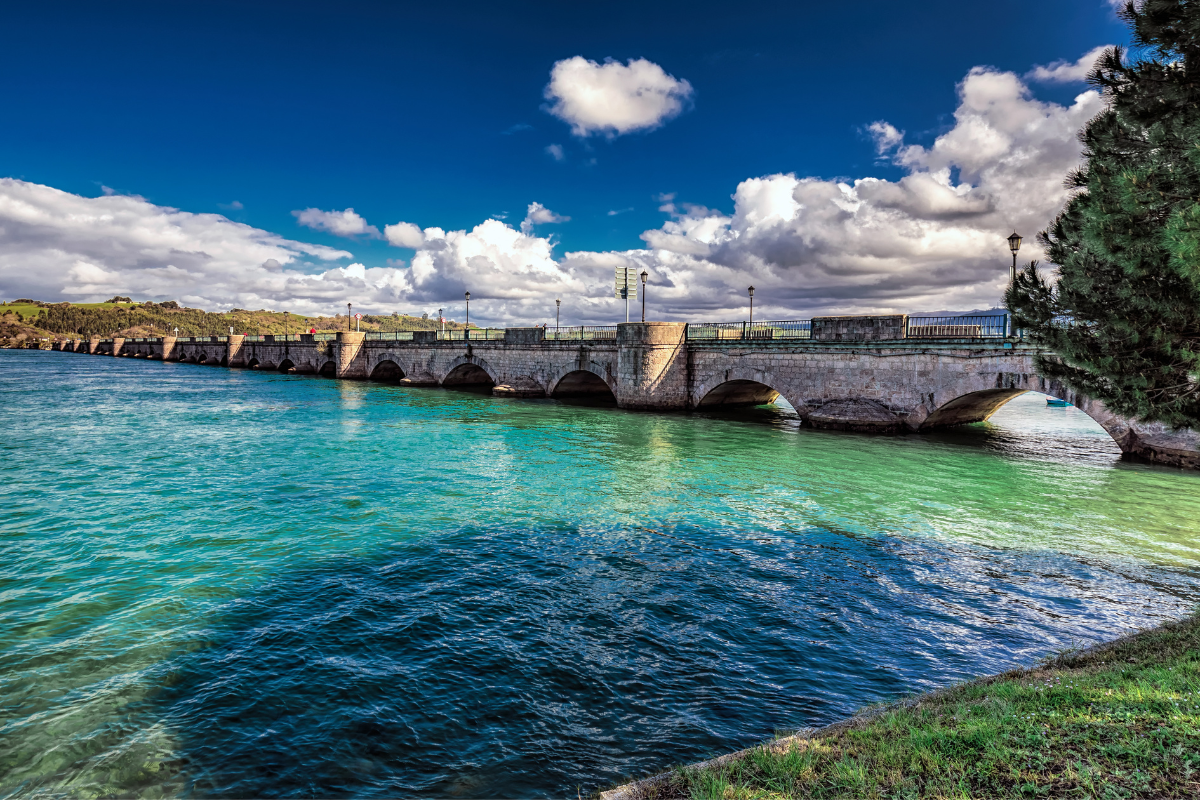 Lee más sobre el artículo San Vicente de la Barquera